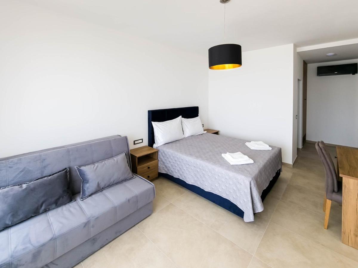 Maresole Beachfront Residence Poreč Exterior foto